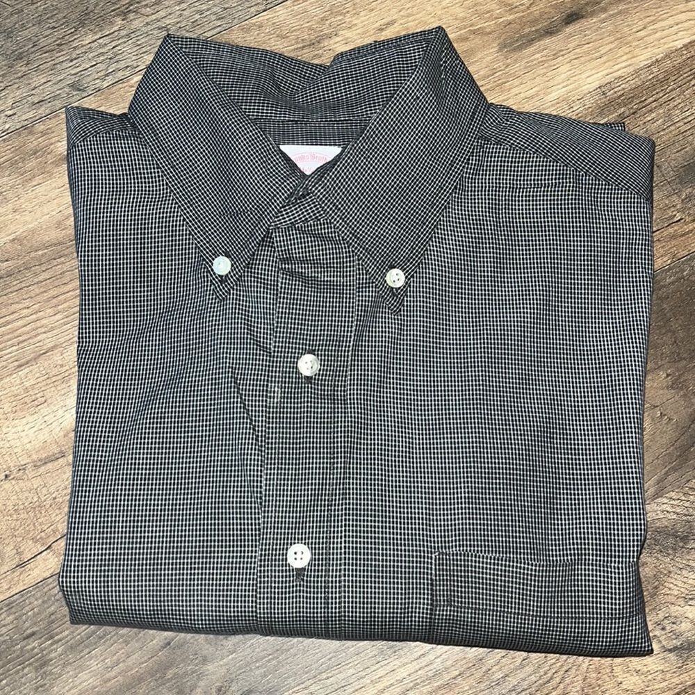 Brooks brothers long sleeve button down dress shirt